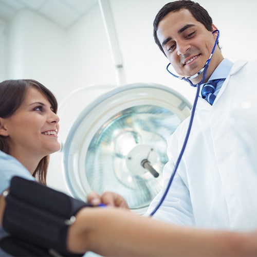 Nuestros programas de adelgazamiento en Adelgar son personalizados y dirigidos por médicos, uniendo ciencia, nutrición avanzada y cambios de hábitos duraderos. Clínica Adelgar, tu clinica de adelgazamiento y cirugía estética en Madrid